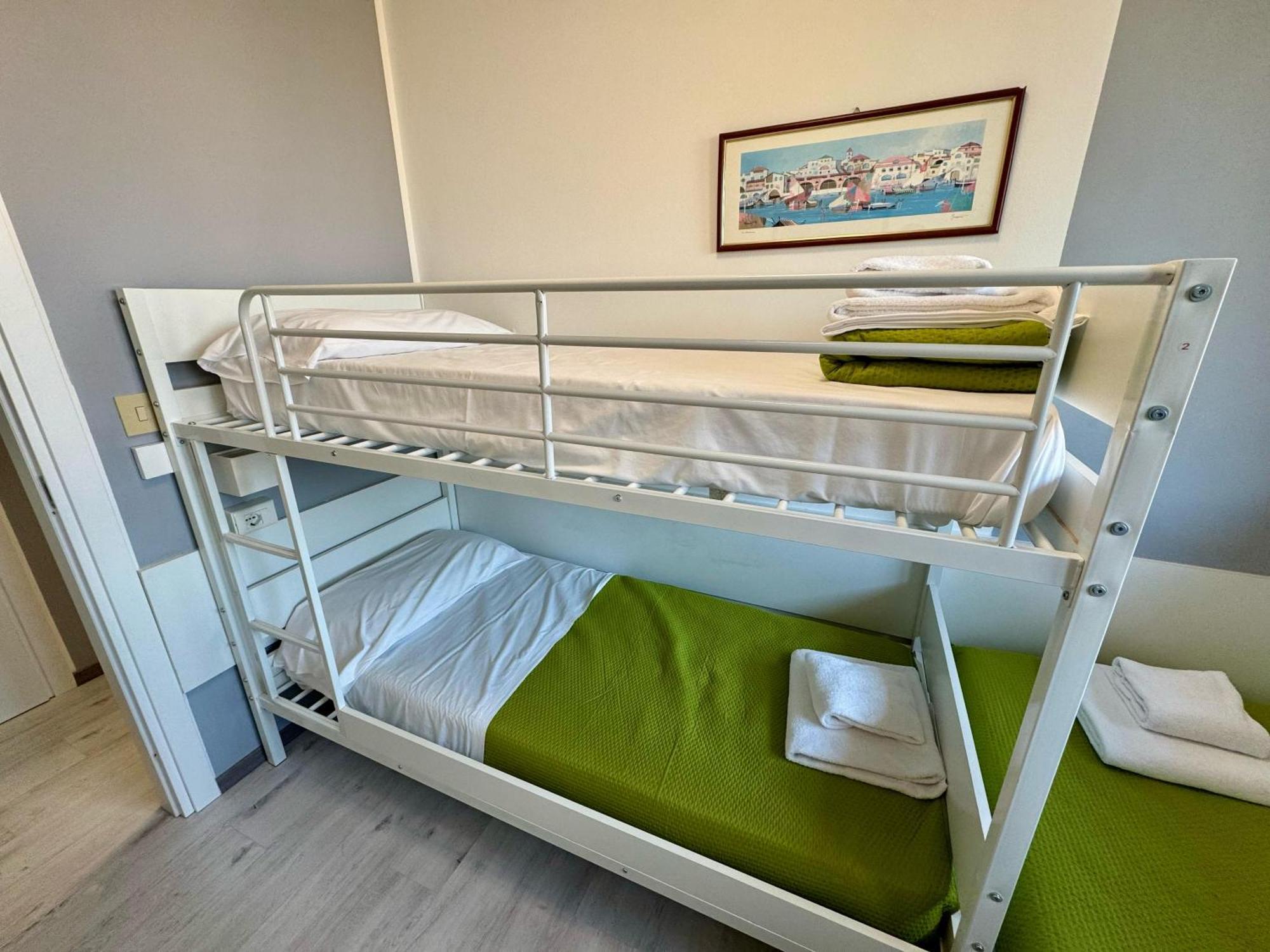 Premium Apartments Peschiera بسكييرا ديل غاردا المظهر الخارجي الصورة