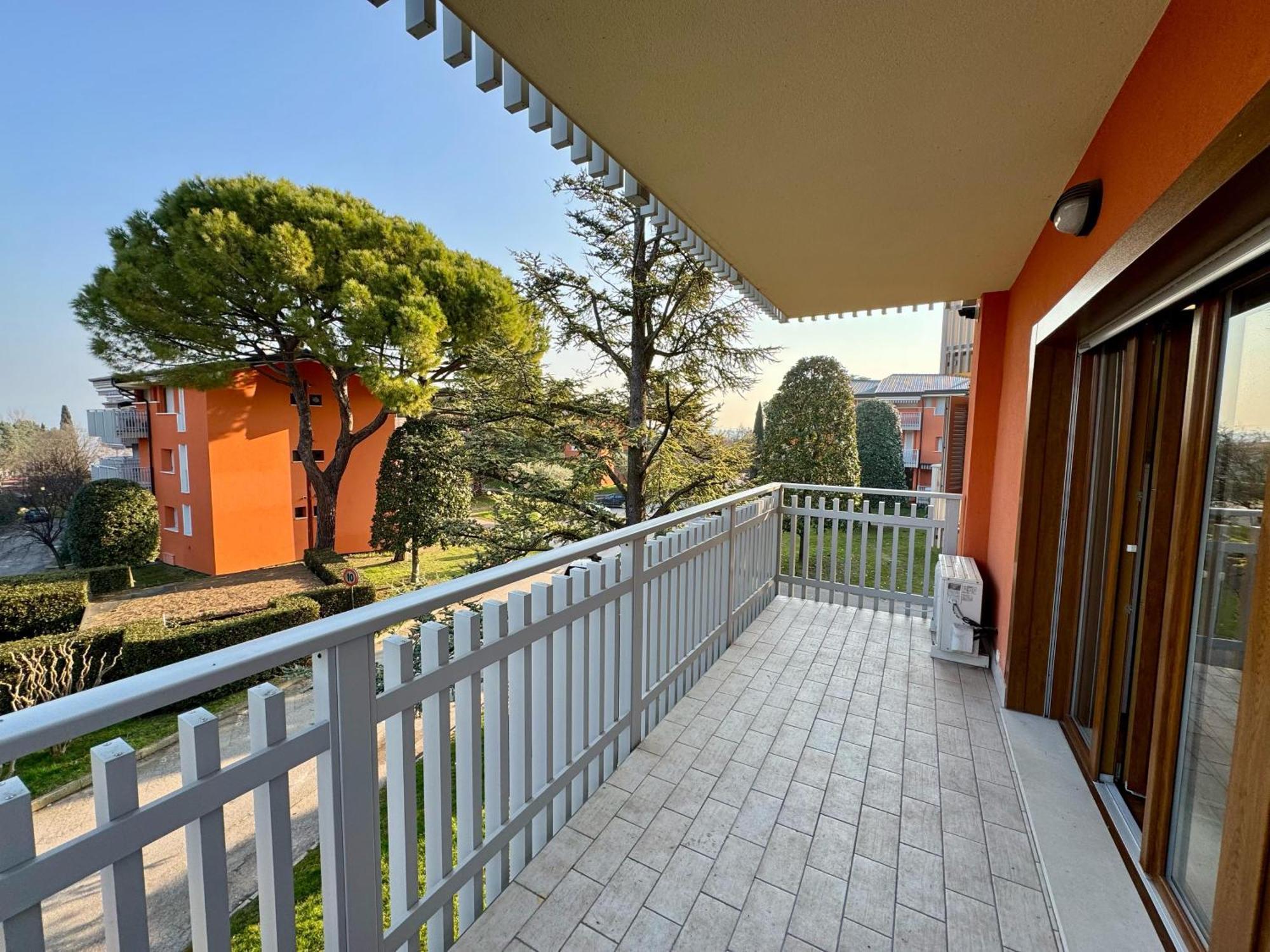 Premium Apartments Peschiera بسكييرا ديل غاردا المظهر الخارجي الصورة