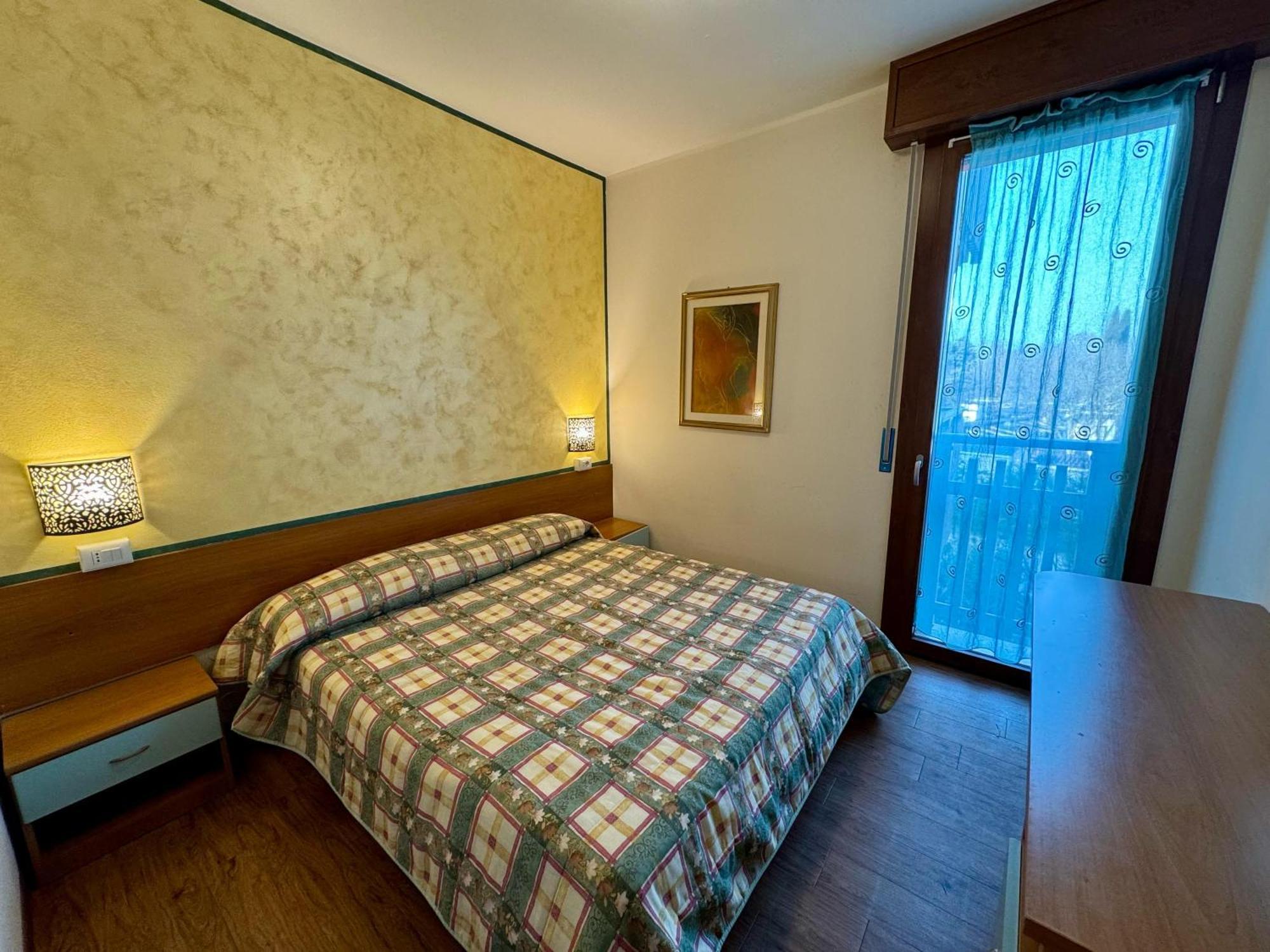 Premium Apartments Peschiera بسكييرا ديل غاردا المظهر الخارجي الصورة
