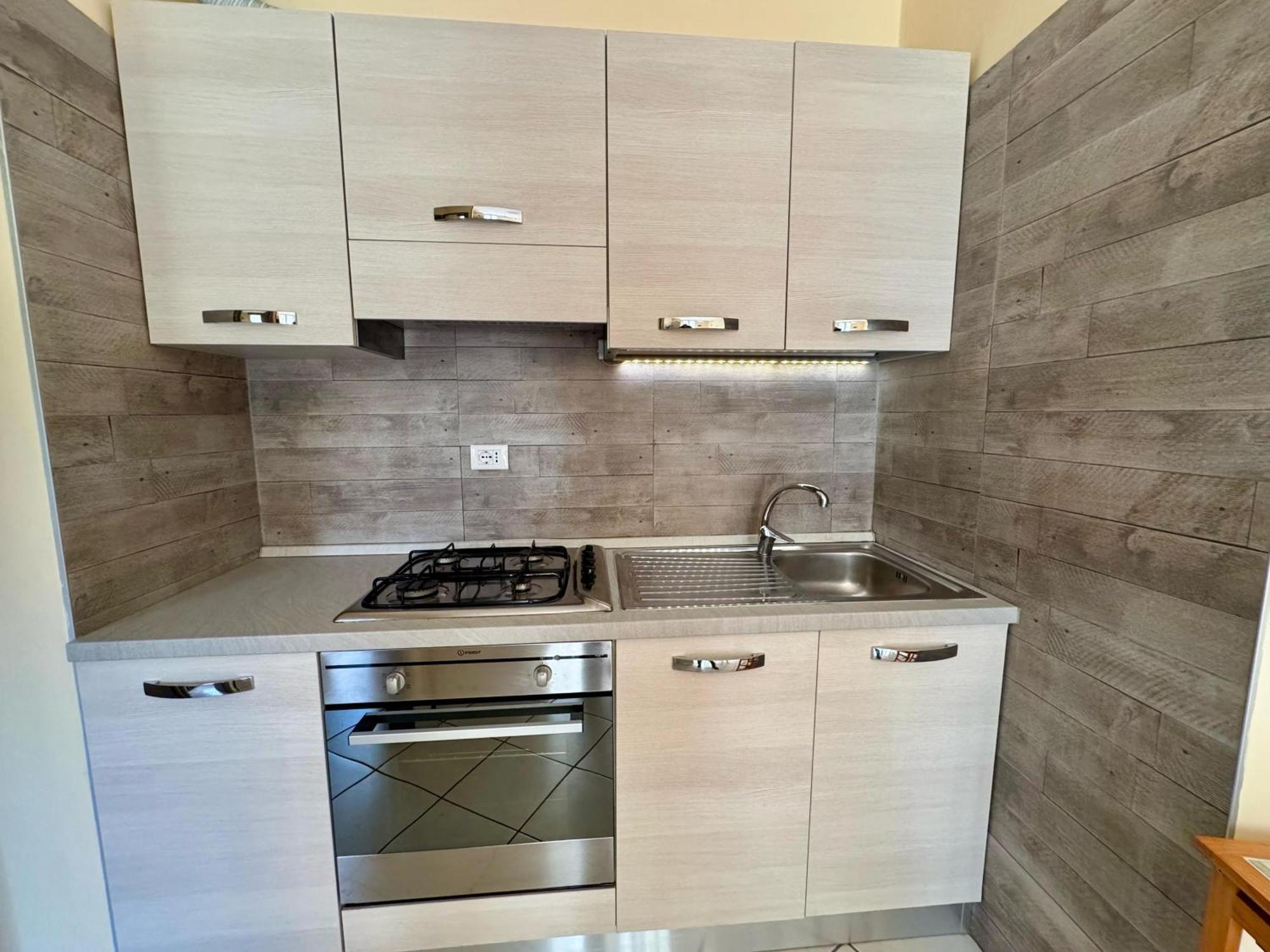 Premium Apartments Peschiera بسكييرا ديل غاردا المظهر الخارجي الصورة